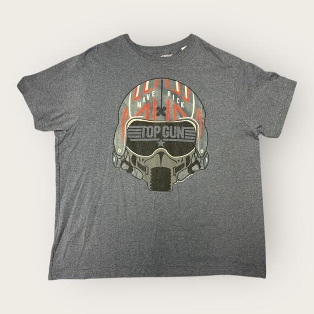 Top Gun Maverick Helmet Gray Shirt